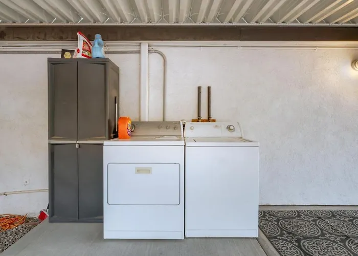 Casita, 1 Bedroom 1 Ba, Near U Of A, Fully Fenced